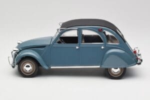 Citroen 2CV Bleu Nuit Solido 1:18 8028 Metalli — kuva 3 / 6