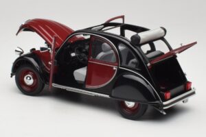 Citroen 2CV Charleston Punainen Minichamps 1:18 150111501 Metalli — kuva 5 / 8