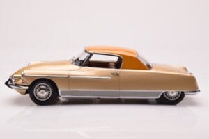 Citroen DS 19 Le Dandy Beige ja Ruskea Norev 1:18 181741 Metalli — kuva 3 / 6