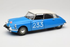 Citroen DS #233 Rally Sininen Solido 1:18 8034 Metalli