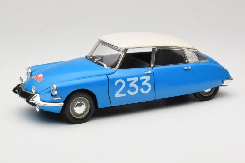 Citroen DS #233 Rally Sininen Solido 1:18 8034 Metalli