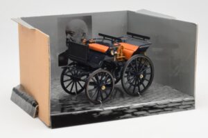 Daimler Motorkutsche 1886 Minichamps 1:24 B66040002 Metalli — kuva 2 / 4
