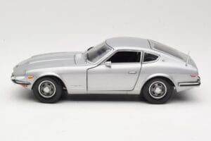 Datsun 240Z S30 Hopea Sun Star 1:18 3503 Metalli — kuva 4 / 8