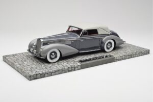 Delage D8 120 Avoauto Harmaa & Tummanharmaa Minichamps 1:18 107115134 Metalli