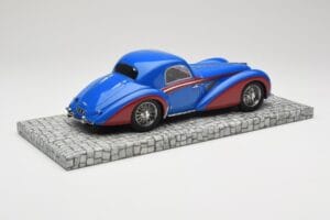 Delahaye Type 145 V12 Coupe Sininen Punainen Minichamps 1:18 107116121 Hartsi — kuva 2 / 6