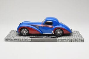 Delahaye Type 145 V12 Coupe Sininen Punainen Minichamps 1:18 107116121 Hartsi — kuva 3 / 6