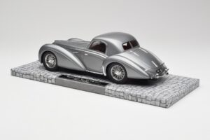 Delahaye Type 145 V12 Coupe Mullin Museum Minichamps 1:18 107116120 Metalli — kuva 4 / 6