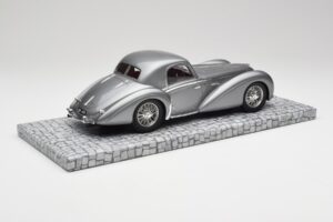 Delahaye Type 145 V12 Coupe Mullin Museum Minichamps 1:18 107116120 Metalli — kuva 5 / 6