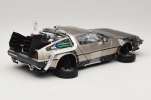 DeLorean DMC-12 Back to the Future Time Machine Sun Star 1:18 2710 Metalli — kuva 2 / 6