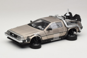 DeLorean DMC-12 Back to the Future Time Machine Sun Star 1:18 2710 Metalli
