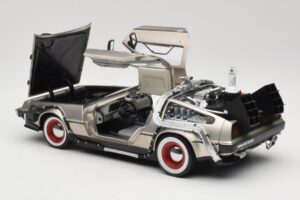 DeLorean DMC-12 Back to the Future Part III Sun Star 1:18 2712 Metalli — kuva 5 / 8