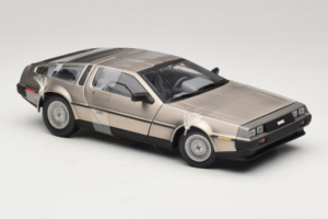 DeLorean DMC-12 Hopea Sun Star 1:18 2703 Metalli — kuva 4 / 6