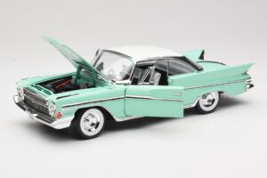 DeSoto Adventurer Vihreä Road Signature 1:18 92738-R1 Metalli — kuva 2 / 8