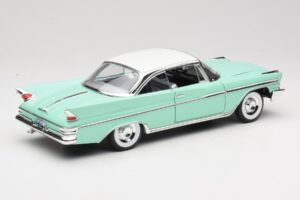 DeSoto Adventurer Vihreä Road Signature 1:18 92738-R1 Metalli — kuva 3 / 8