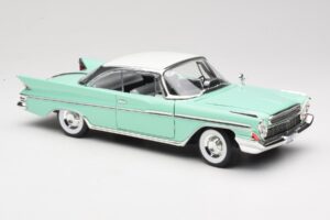 DeSoto Adventurer Vihreä Road Signature 1:18 92738-R1 Metalli — kuva 6 / 8