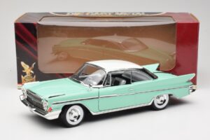 DeSoto Adventurer Vihreä Road Signature 1:18 92738-R1 Metalli — kuva 8 / 8