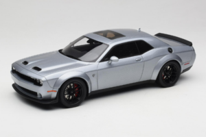 Dodge Challenger SRT Hellcat Redeye Hopea GT Spirit 1:18 GT226 Hartsi