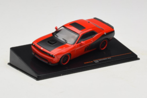 Dodge Challenger SRT8 Punainen IXO 1:43 CLC597N Metalli — kuva 2 / 4