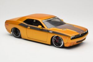 Dodge Challenger Concept Kulta Maisto 1:18 31320 Metalli — kuva 6 / 8