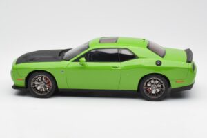 Dodge Challenger SRT Hellcat Vihreä GT Spirit 1:18 GT168 Hartsi — kuva 3 / 6