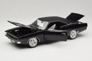 Dodge Charger R/T Steve McQueen Bullitt Movie Greenlight 1:18 12839 Metalli — kuva 2 / 8