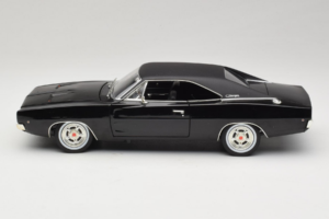 Dodge Charger R/T Steve McQueen Bullitt Movie Greenlight 1:18 12839 Metalli — kuva 4 / 8