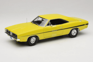 Dodge Charger R/T Keltainen Dirty Mary Crazy Larry Auto World 1:18 AWSS101/06 Metalli