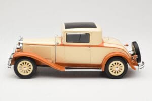 Dodge Eight DG Coupe Beige BoS Models 1:18 BOS289 Hartsi — kuva 3 / 6