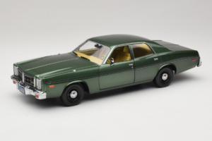 Dodge Monaco Vihreä Hunter GreenLight 1:18 19045 Metalli
