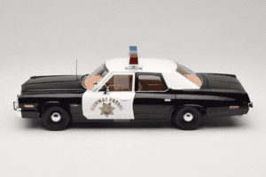 Dodge Monaco Highway Patrol CHiPS Auto World 1:18 AWSS112/06 Metalli — kuva 4 / 8