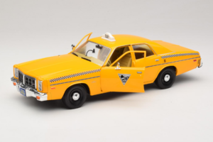 Dodge Monaco Taxi Rocky III GreenLight 1:18 19111 Metalli — kuva 2 / 8