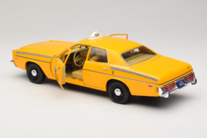 Dodge Monaco Taxi Rocky III GreenLight 1:18 19111 Metalli — kuva 5 / 8