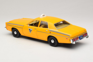 Dodge Monaco Taxi Rocky III GreenLight 1:18 19111 Metalli — kuva 7 / 8