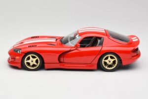 Dodge Viper GTS Punainen Bburago 1:18 3075 Metalli — kuva 4 / 8