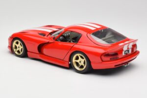 Dodge Viper GTS Punainen Bburago 1:18 3075 Metalli — kuva 7 / 8