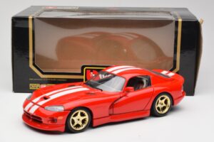 Dodge Viper GTS Punainen Bburago 1:18 3075 Metalli — kuva 8 / 8