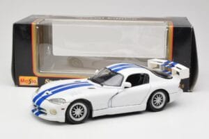 Dodge Viper GTS-R GT2 Valkoinen 1997 Maisto 1:18 50316 Metalli — kuva 8 / 8