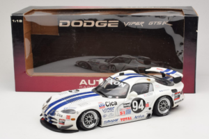 Dodge Viper GTS-R #94 Viper Team Oreca O. Beretta / T. Archer / D. Dupuy 24 Hours of Daytona 1997 AUTOart 1:18 89723 Metalli — kuva 8 / 8