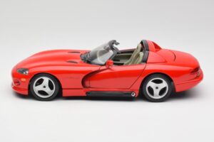 Dodge Viper RT/10 Punainen Bburago 1:18 3025-M1 Metalli — kuva 4 / 8