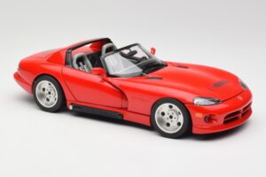 Dodge Viper RT/10 Punainen Rajoitettu Painos Bburago 1:18 3025 Metalli — kuva 6 / 8