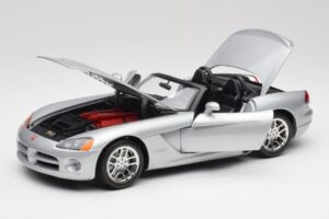 Dodge Viper SRT-10 Bright Hopea Bburago 1:18 34908 Metalli — kuva 2 / 8