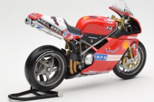 Ducati 998R WSB #1 T. Bayliss Ducati Infostrada 2002 Minichamps 1:12 122021201 Metalli — kuva 3 / 6