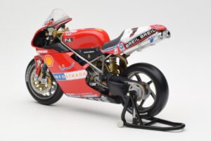 Ducati 998R WSB #1 T. Bayliss Ducati Infostrada 2002 Minichamps 1:12 122021201 Metalli — kuva 5 / 6