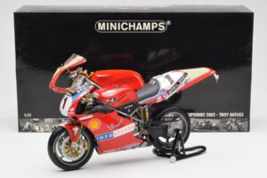 Ducati 998R WSB #1 T. Bayliss Ducati Infostrada 2002 Minichamps 1:12 122021201 Metalli — kuva 6 / 6