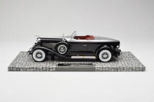 Duesenberg Model J Torpedo Disappearing Top Convertible Coupe Hopea Musta Minichamps 1:18 107150431 Hartsi — kuva 3 / 6