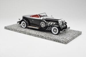 Duesenberg Model J Torpedo Disappearing Top Convertible Coupe Hopea Musta Minichamps 1:18 107150431 Hartsi — kuva 4 / 6