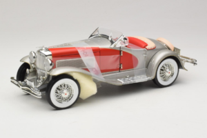 Duesenberg SJ Clark Gable's Car Hopea Punainen ERTL 1:18 7962 Metalli