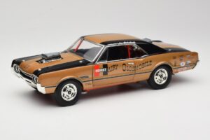 Oldsmobile 442 Hurst Hairy Olds Twin-Engine 4WD 1966 Highway 61 1:18 50089 Metalli