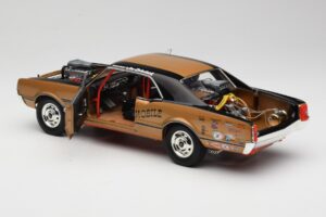 Oldsmobile 442 Hurst Hairy Olds Twin-Engine 4WD 1966 Highway 61 1:18 50089 Metalli — kuva 5 / 8