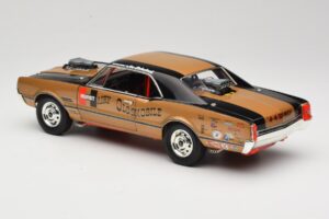 Oldsmobile 442 Hurst Hairy Olds Twin-Engine 4WD 1966 Highway 61 1:18 50089 Metalli — kuva 7 / 8